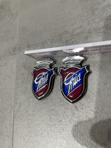 Original ford ghia emblem - original,