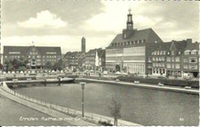 AK Emden Ems - Rathaus mit Delft, Schiff, Drogerie, Quelle-Geschäft - ca. 1960