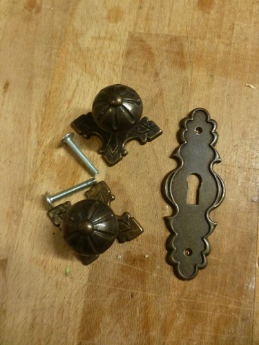 Möbelgriffe und eine - 2,