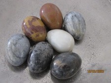 7 Onyx Eier,  Marmor