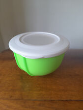 Tupperware Rührstar Rührschüssel grün 1,5 Liter mit Deckel rutschfest