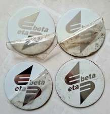 4 Nabendeckel Felgendeckel Nabenkappe Nabenkappen Aufkleber Weiß Silber NEU