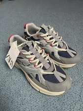 Kinderturnschuhe Zara 