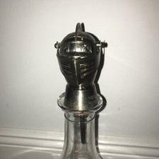 Flaschenverschluss Weinflaschen Verschluss Ritter Helm Ausgießer
