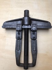 Alter schwerer Abzieher, Marke