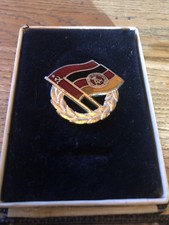 DDR DSF Gesellschaft für Deutsch-Sowjetische Freundschaft Abzeichen in Schachtel