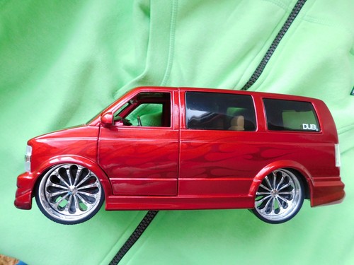 Chevrolet astro van - van, 1/18