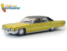 CADILLAC Sedan DeVille -