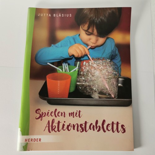 Spielen mit aktionstabletts - spielen,