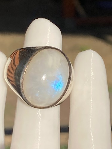 Starker ring mit - starker,
