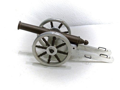 Alte kanone geschütze bronze - alte,