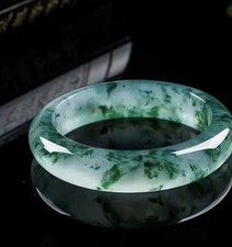 Natürliche grüne Jade
