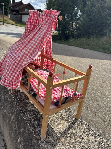 Puppenbett mit puppe - mit,