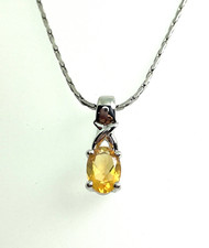 Kettenanhänger mit Feueropal