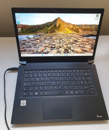 Toshiba dynabook tecra - toshiba,