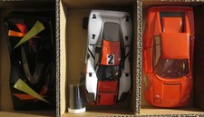 Auflösung des Rennstalls M 124 - Monza Chassis mit 3 Lexan Bodies painted (6-2)