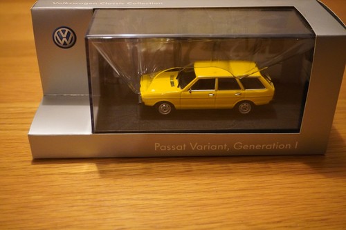 Minichamps 331099300uwn - 1:43,