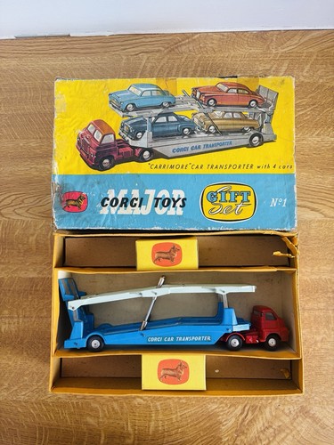 Corgi toys major - corgi, set
