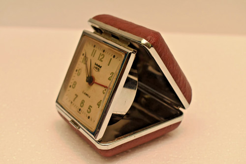 Vintage hes reisewecker mit - vintage,