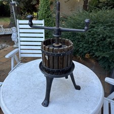 Antike Holz und Gusseisen