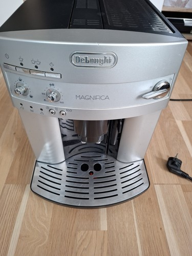Longhi magnifica esam - magnifica,