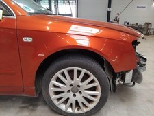 Audi A4 8E B7 original Kotflügel vorn rechts granatrotmetallic LZ3F BJ2006