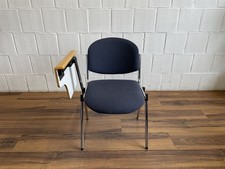 Brune robuster Seminarstuhl