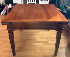 Italienischer Esstisch Nussbaum ausklappbar, Stilmöbel, arte povera 100x100/200