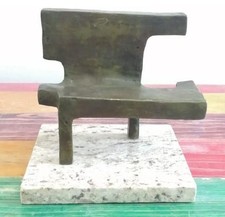 Nach Eduardo Chillida