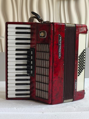 ++Piano accordions used music