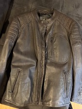 fast nie getragene Belstaff