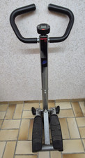 Stepper mit schwarzem Griff; Heimtrainer Fitnessgerät