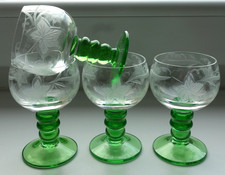 4 liebliche Schnapsgläser