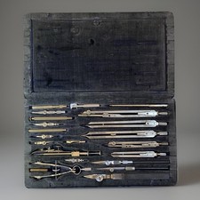 Antiker ECO BRA ZIRKELKASTEN |