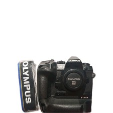 Olympus OM-D E-M1X +ca. 6  Tsd. Auslösungen 