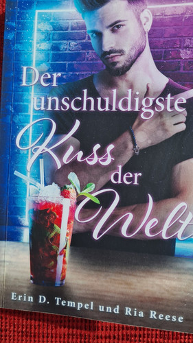 Der unschuldigste kuss - kuss,