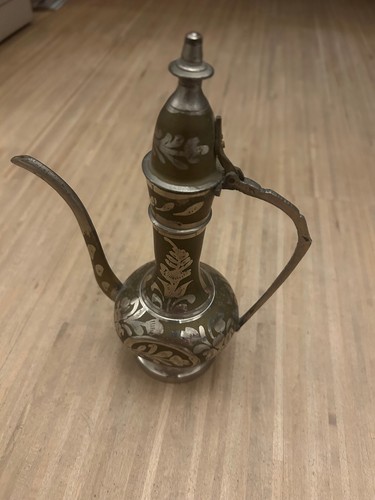 Orientalische zierkanne als - -,