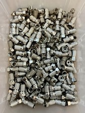 50x F Stecker Twist-On