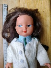 DDR Gummi Puppe Volkspolizei Polizei Uniform 20 cm lange braune Haare