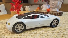 1994 Audi AVUS  1/18 Revell