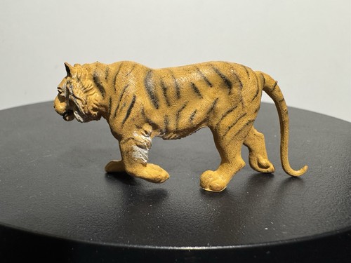 Britains tiger gehend - tiger,
