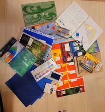 Konvolut Schulsachen Schulbedarf Hefte Blöcke Heftschoner Stifte Bastelset 