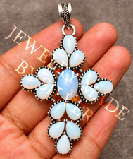 Milchiger Opal Edelstein 925