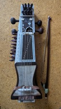 Sarangi, ca. 50 Jahre alt