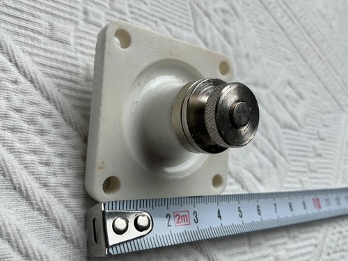 Durchführungsisolator