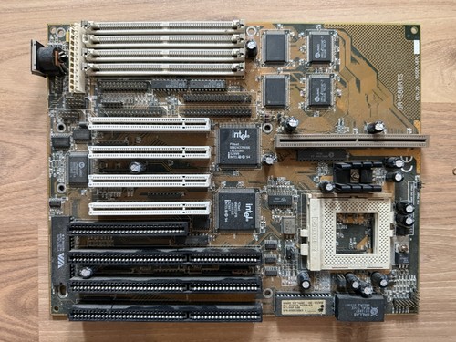 Gigabyte 586 ats pentium - ga-586,