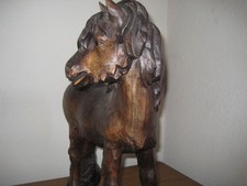 Holzpferd, Pony, geschnitzt