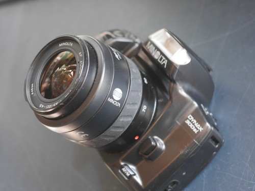 Minolta dynax 300si analoge - dynax,