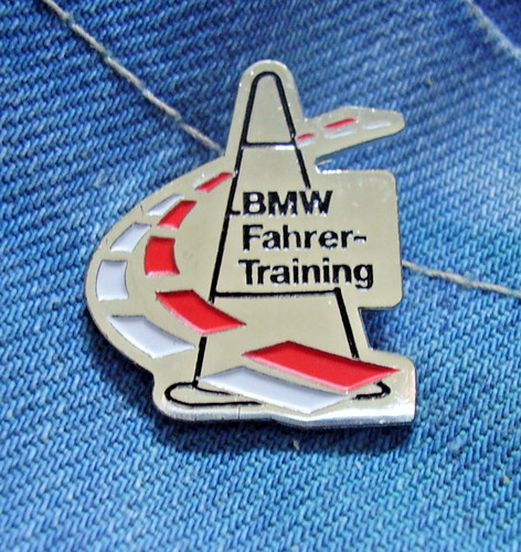 Pin bmw fahrertraining - pin,