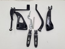 Harley-Davidson Softail Low Rider ST M8 Mid Controls/ Fußrastenanlage + Thunderb